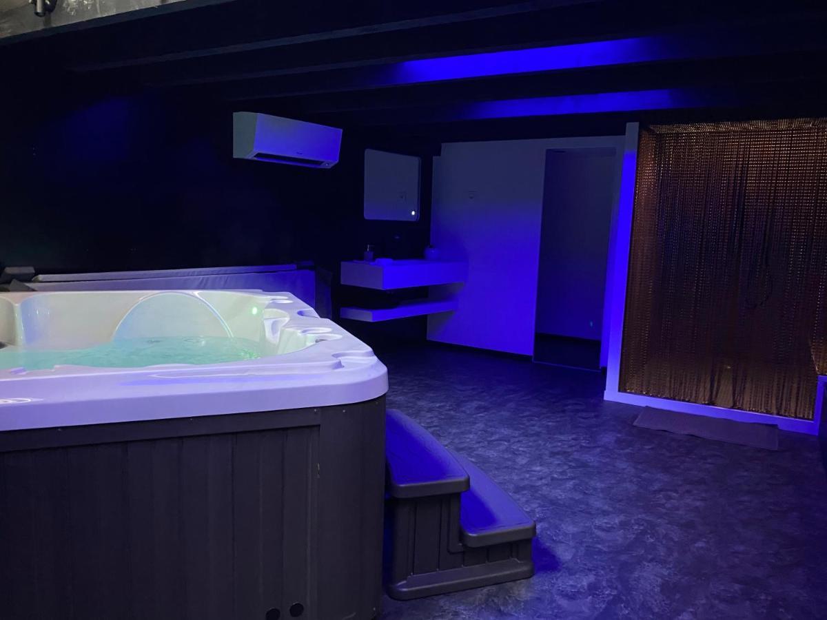 Mieuxqualhotel Jacuzzi Privatif La Retro Bordeaux Exterior foto